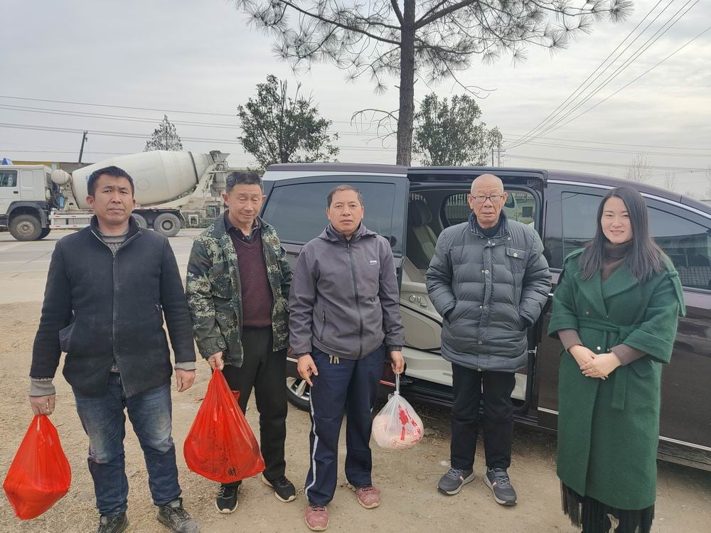 元旦“迎新年 送溫暖”走訪(fǎng)慰問(wèn)活動(dòng)進(jìn)行中...