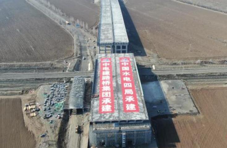 新疆單體最大、橋面最寬、重量最大的轉(zhuǎn)體橋成功轉(zhuǎn)體